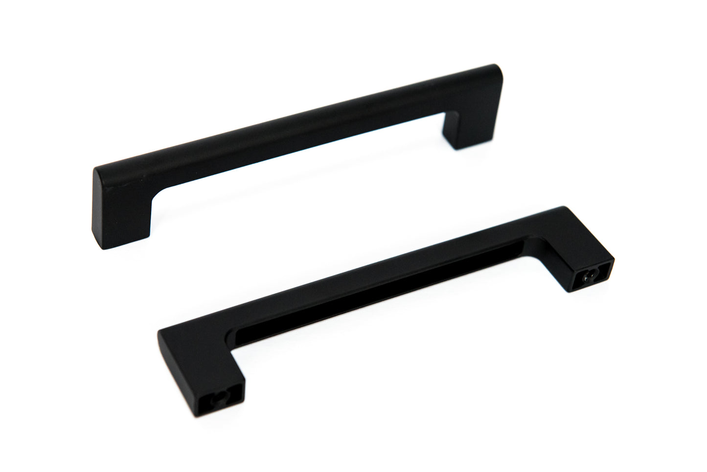 Portland Classic Bar Pull 5" C,C - Matte Black
