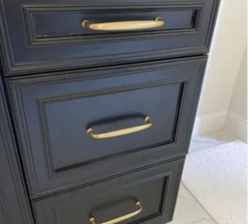 Maryn Bar Pull